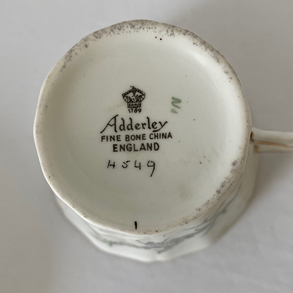 Vintage Aderly McGregor Tartan Pattern Teacup with Saucer - Picture 3 of 9